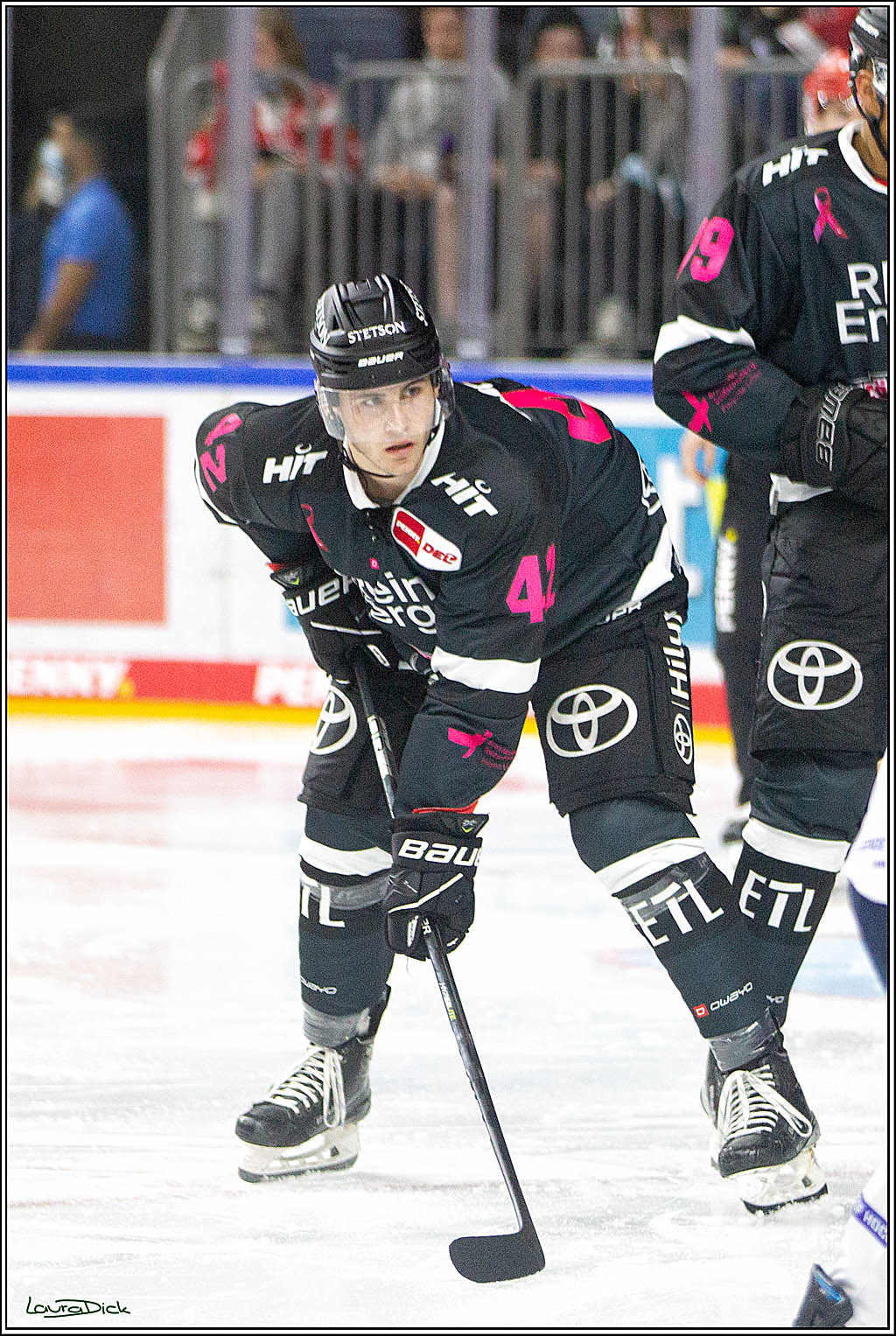 PENNY DEL;  Koelner Haie - Schwenninger Wild Wings; Koeln, 08.10.2021